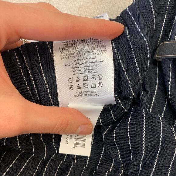 BCBGMaxazria Drawstring Jogger Pants Women L Large Navy PinStripe Tuxedo Pull On - Picture 9 of 14